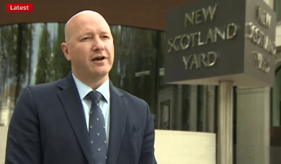 Poliţia britanică a arestat trei persoane suspectate de colaborare cu serviciile secrete ruseşti