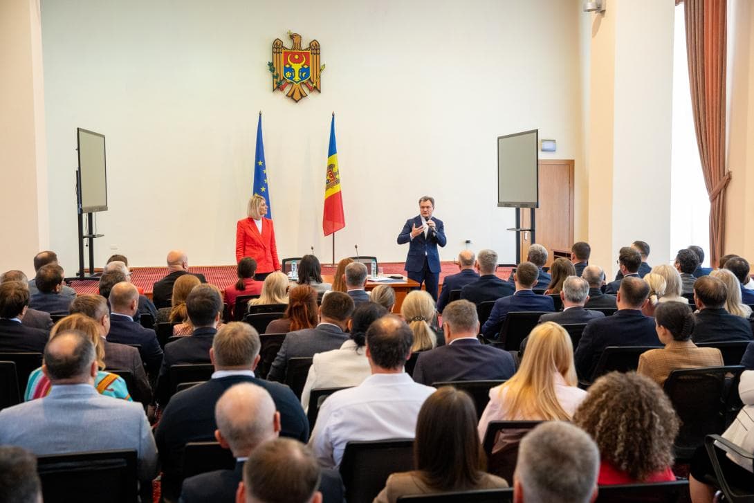 Dorin Recean, în discuții cu oamenii de afaceri: Prin investiția din Planul de Creștere cu Uniunea Europeană, întărim economia R. Moldova