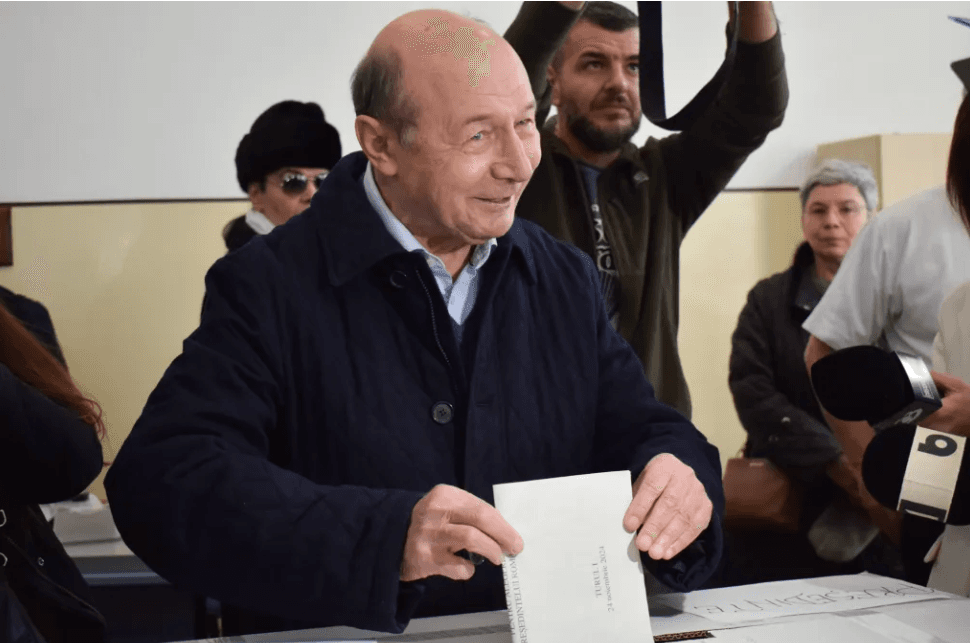 Traian Băsescu: „Dacă socialiștii câștigă, destabilizarea va începe chiar de la Chișinău”