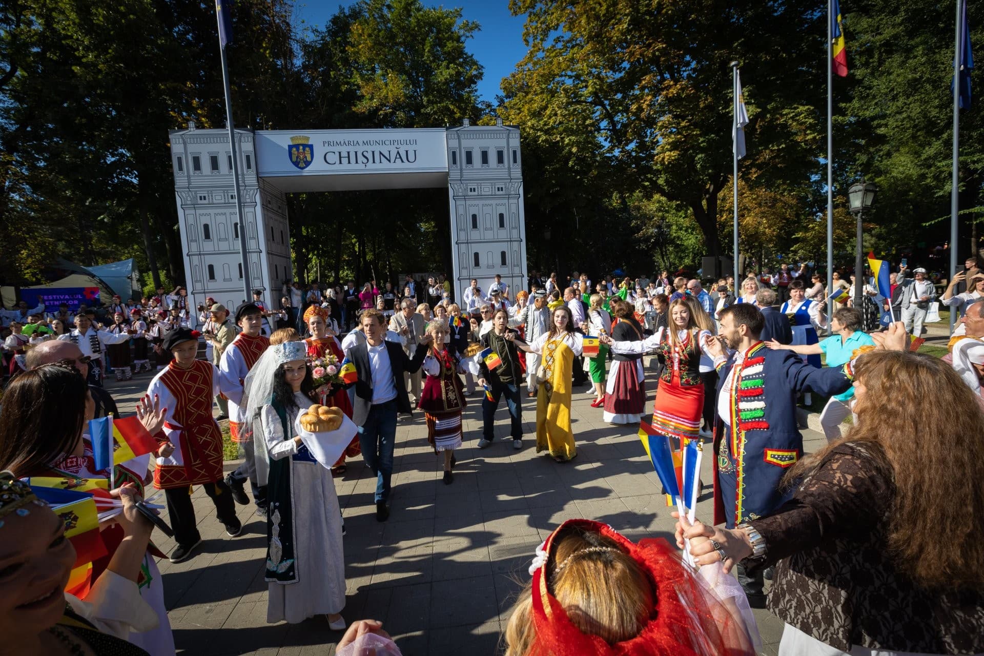 O nouă ediție a Festivalului Etniilor, organizată la Chișinău. Programul include târguri, spectacole muzicale și master-class-uri gastronomice
