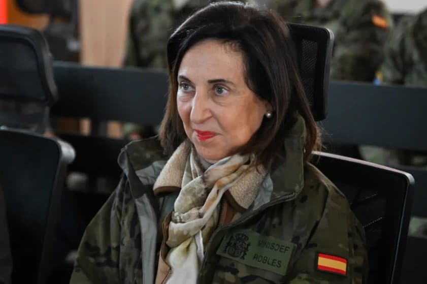 O nouă tentativă de sabotaj aviatic a Rusiei. A fost bruiat un avion militar ce transporta un ministru al Apărării din NATO