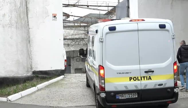 LIVE // Vlad Plahotniuc, adus în Penitenciarul nr.13