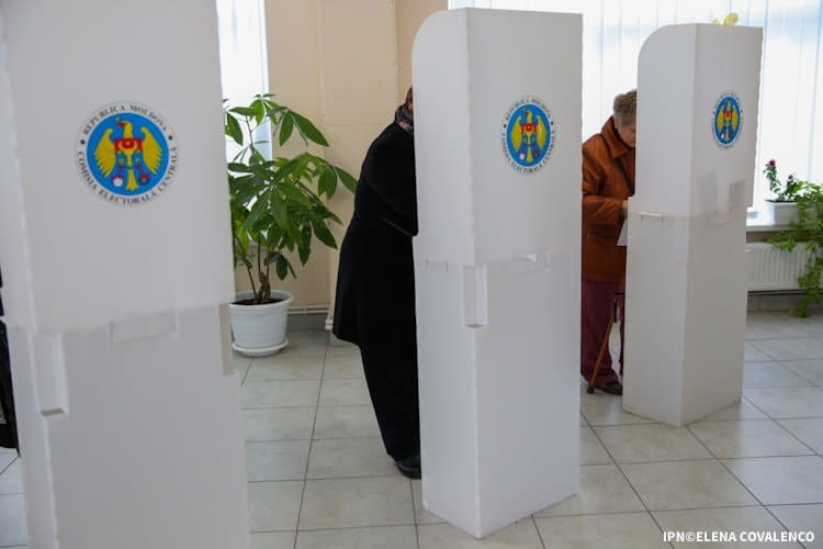 Patru secții de votare pentru alegătorii transnistreni, reamplasate