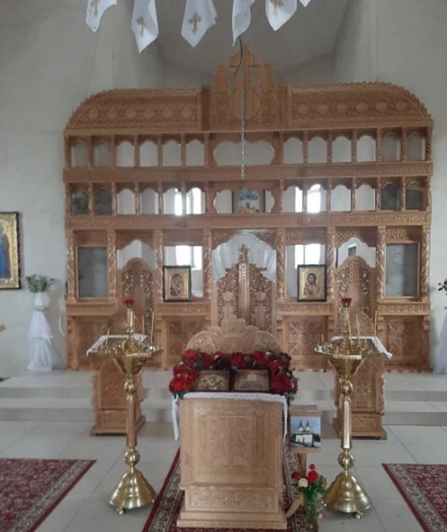România și R. Moldova, unite prin credință. Biserica Sfântul Ierarh Nicolae din Anenii Noi a obținut mobilier nou, finanțat de către DRRM