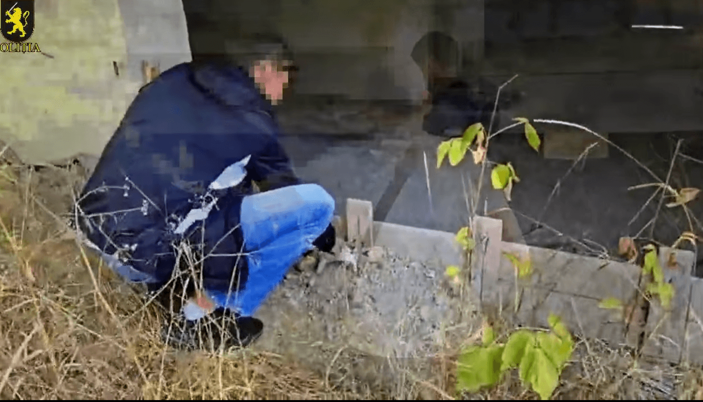 Poliția a confiscat droguri în valoare de 500 mii de lei. Doi tineri din Bălți, reținuți pentru 72 de ore