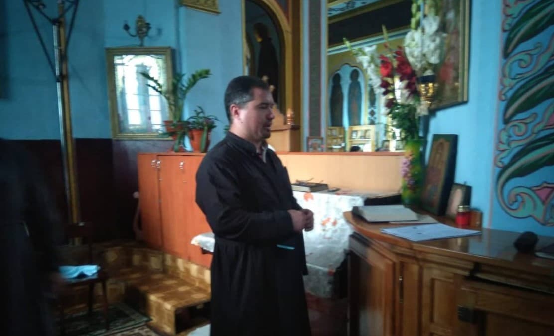 HotNews // Pelerinaje „all inclusive”, bani pe card și mesaje online: Rețeta prin care Rusia a convins preoți ortodocși din R. Moldova să influențeze alegerile