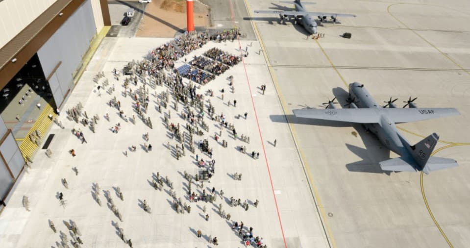Bazele militare din Germania au raportat 270 de incidente cu drone în doar 3 luni. „Ramstein a fost vizitată de 15 aparate, simultan”