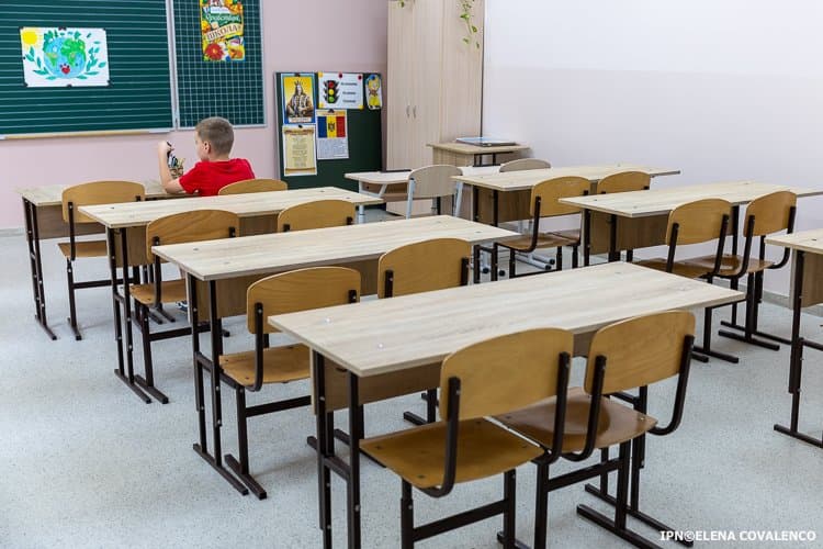 Educație financiară pentru 35 de mii de elevi