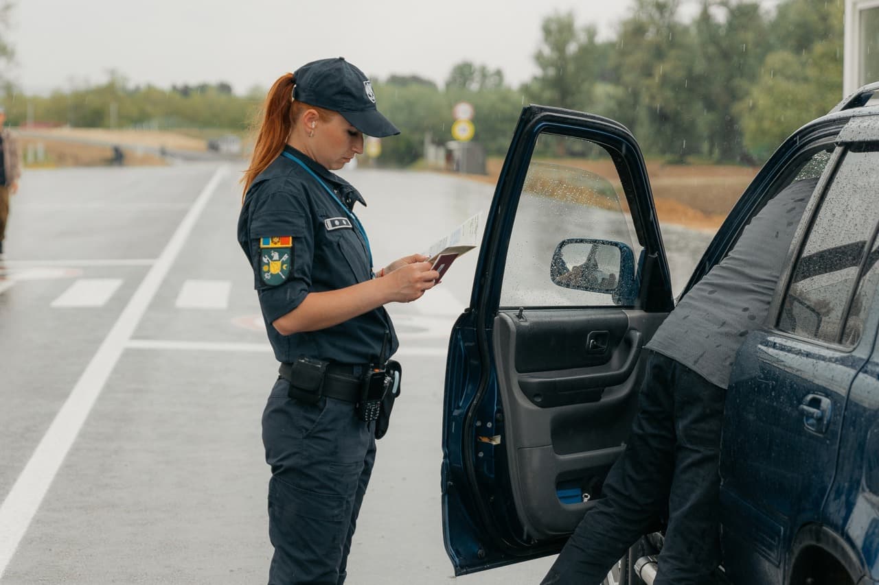 Refuz de intrare în R. Moldova pentru 23 de persoane străine, aplicat ieri