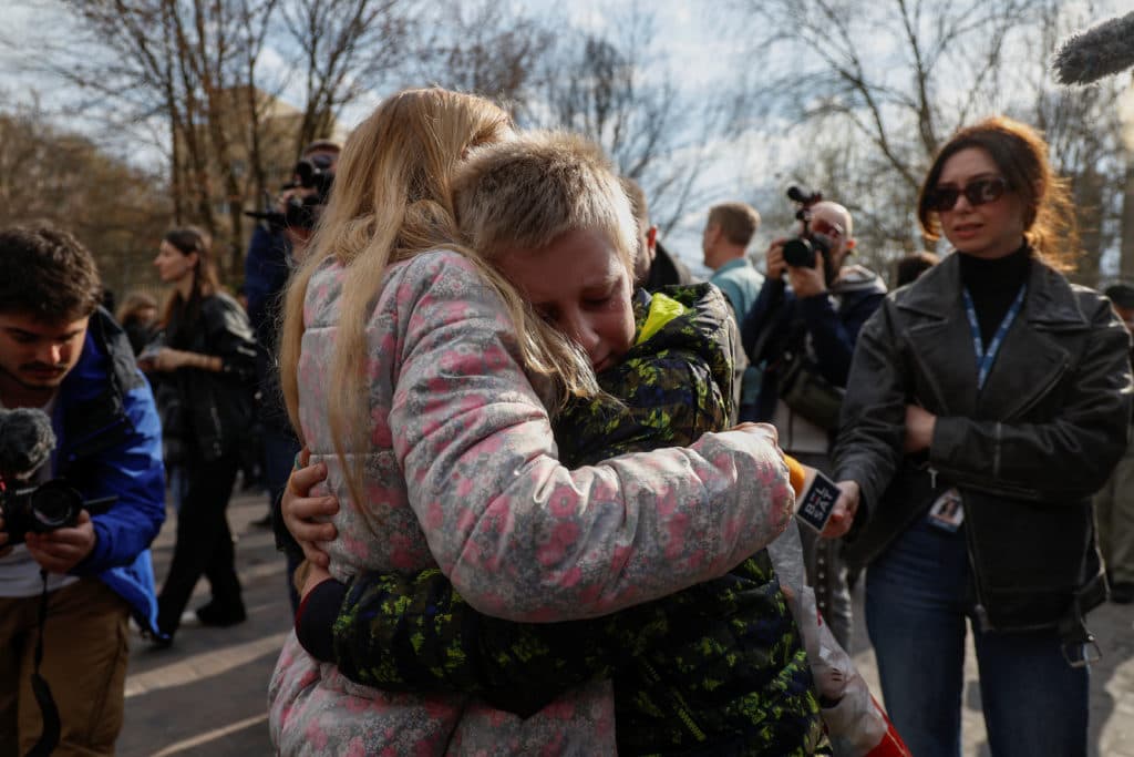 Ucraina a repatriat 22 de copii din teritoriile ocupate de Putin. Cei mici s-au plâns că erau umiliți și amenințați în școlile rusești