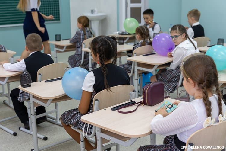 Peste 36 de mii de cadre didactice ghidează 460 de mii de copii și elevi din R. Moldova