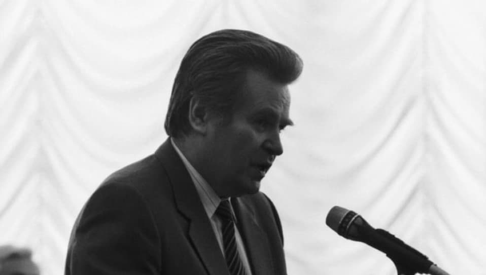 Fostul director al publicației PRAVDA, găsit mort sub geamurile casei