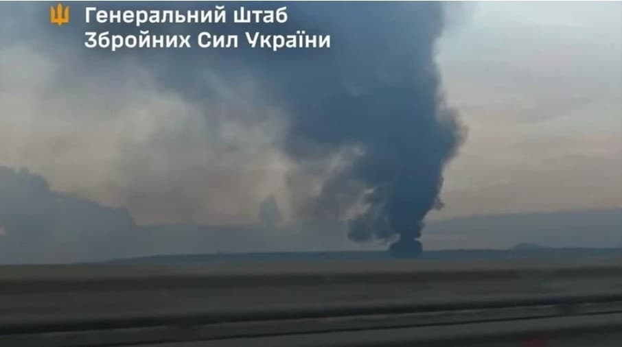 Ucraina afirmă că a lovit o importantă fabrică rusă de explozibili şi un terminal petrolier