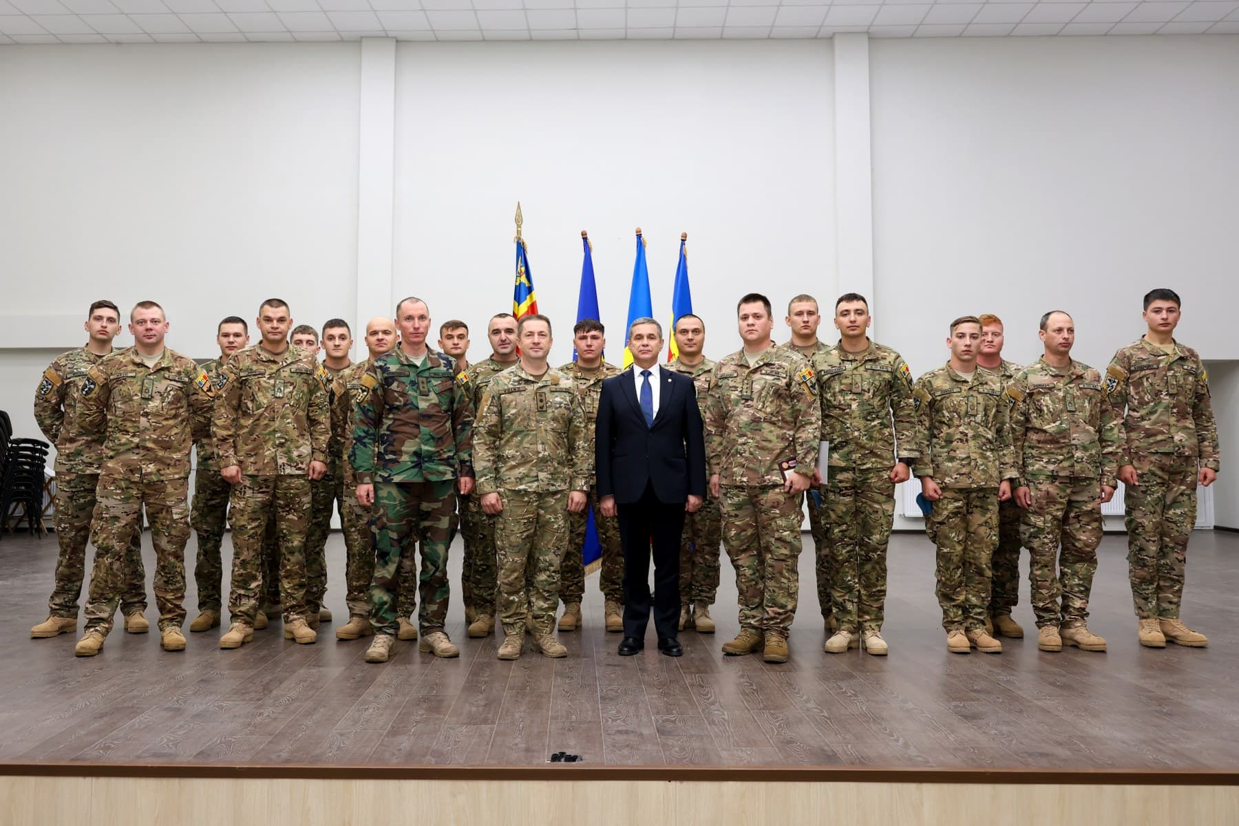 Militarii moldoveni, decorați pentru misiunea de pace din Bosnia și Herțegovina