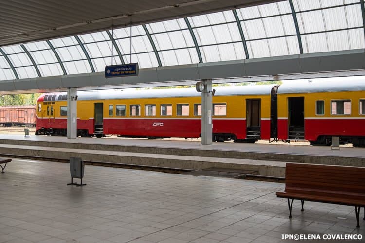 Transportul feroviar de călători devine serviciu public