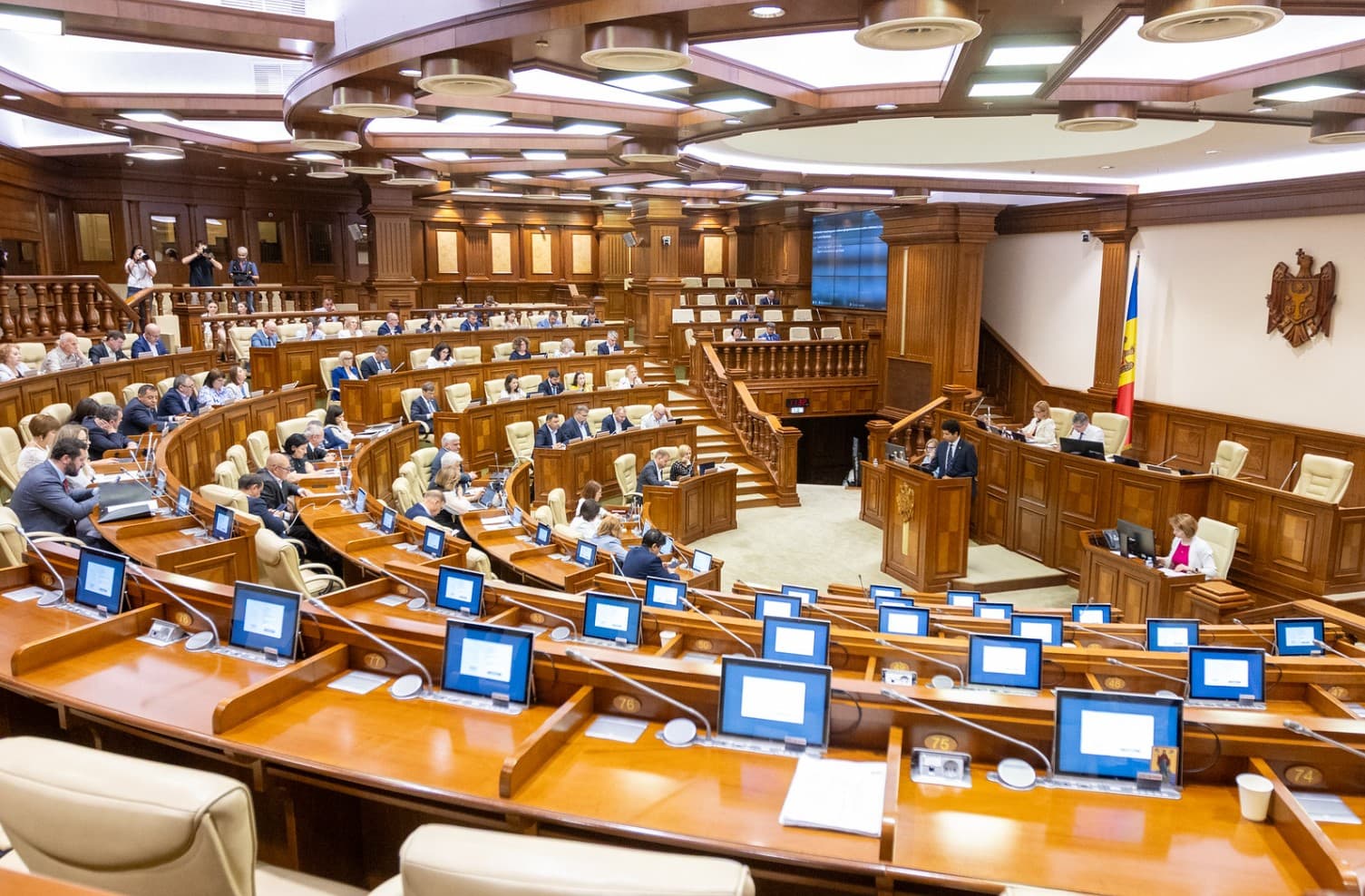 SURSE: Ședința de constituire a noului Parlament va avea loc săptămâna viitoare
