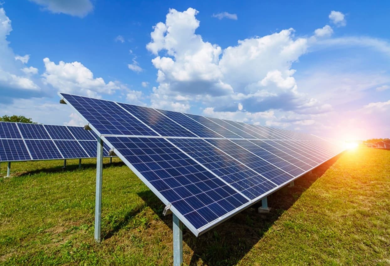 Primele comunități de energie verde din R. Moldova: Antreprenor: „Vom plăti mai puțin pentru energie electrică”