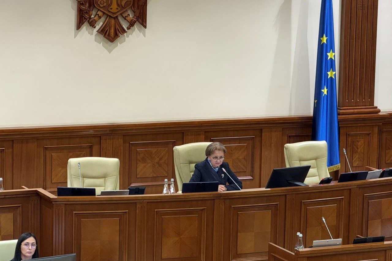 Ședința de constituire a Parlamentului a fost deschisă. Greceanîi: „E un moment de reflecție”