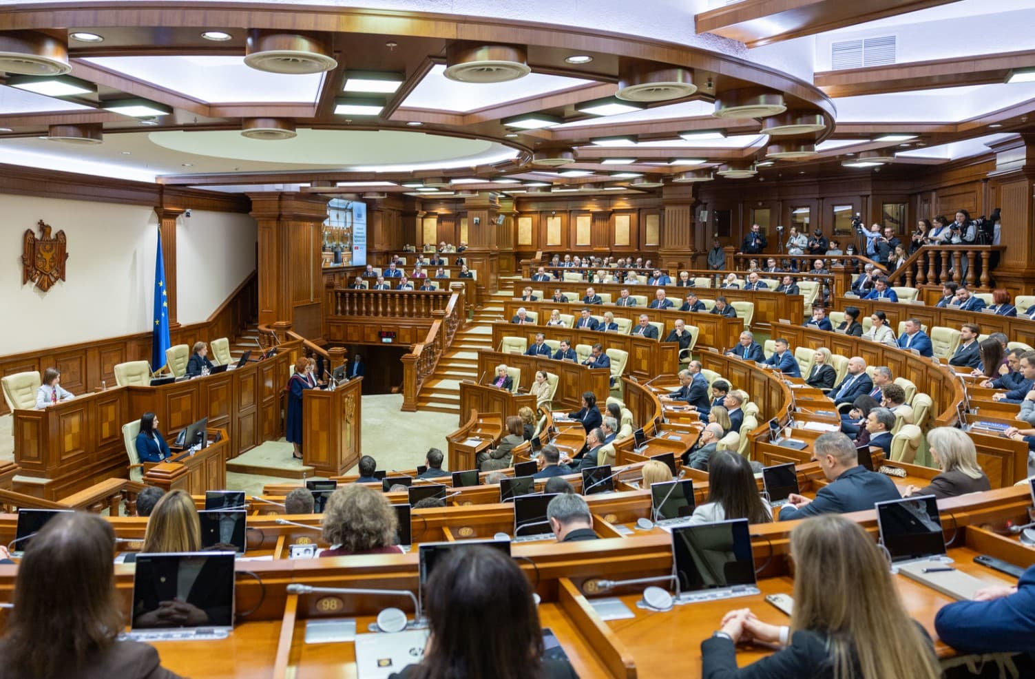 Noua arhitectură politică din Parlament. Componența fracțiunilor, anunțată oficial