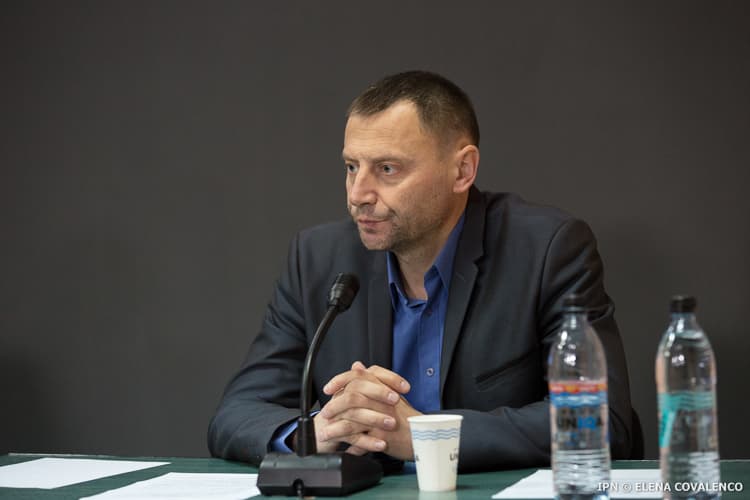 Expert: Consultările pentru numirea premierului aveau rost dacă nu exista o majoritate