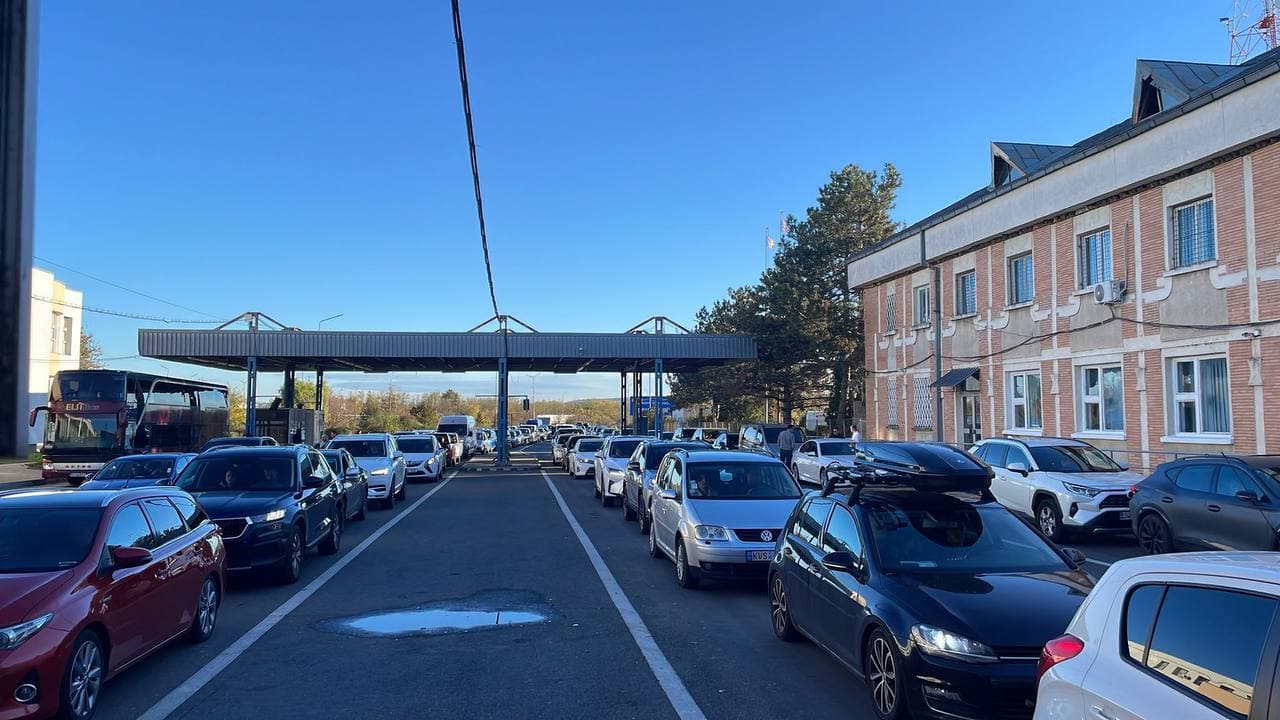 Atenție, călători! Trafic intens în PTF Leușeni și PTF Sculeni, la ieșirea din R. Moldova