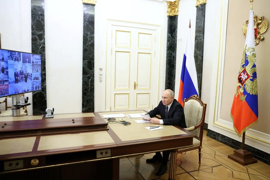 ANALIZĂ // The Telegraph: Vladimir Putin se teme de o lovitură de stat. Panica a cuprins Kremlinul, președintele „a rămas fără cărți de jucat”