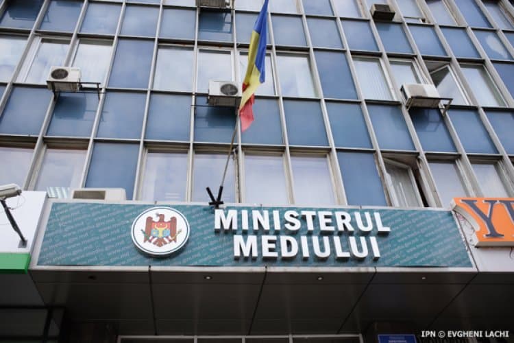 Comunitatea de mediu cere un ministru competent și integru