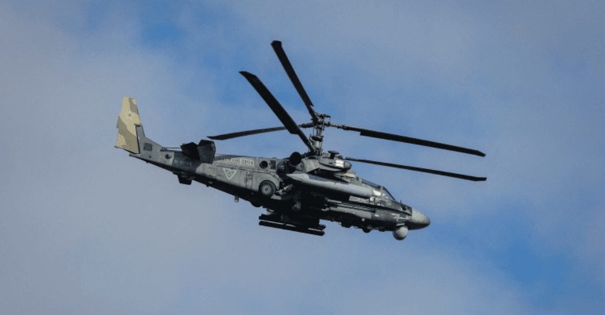 Nou incident jenant pentru armata lui Putin. Antiaeriana rusă a doborât un elicopter Ka-52 pe care l-a confundat cu o dronă