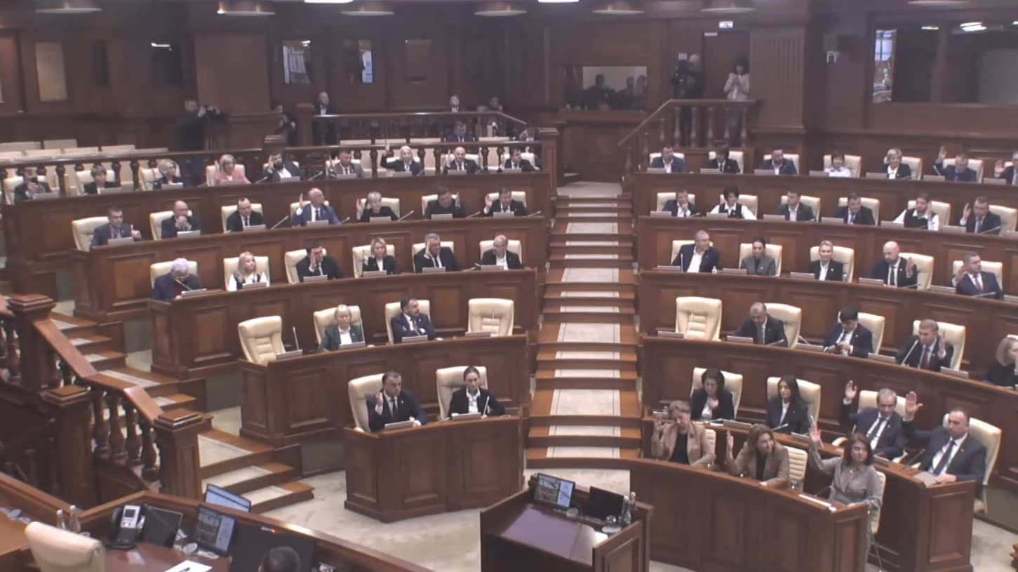 Doina Gherman și Vlad Bătrâncea, realeși în funcțiile de vicepreședinți ai Parlamentului