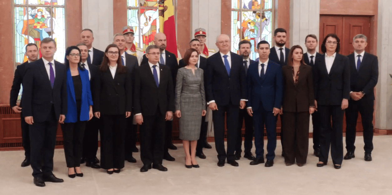 Noul Guvern și-a depus jurământul. Maia Sandu: E nevoie de și mai multă perseverență
