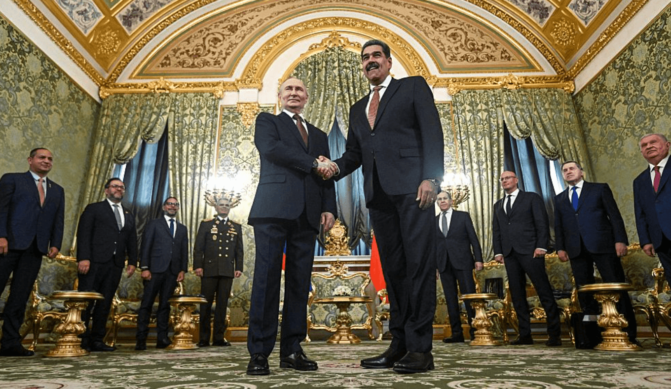 Kremlinul are contacte cu Venezuela privind un posibil ajutor pentru Maduro