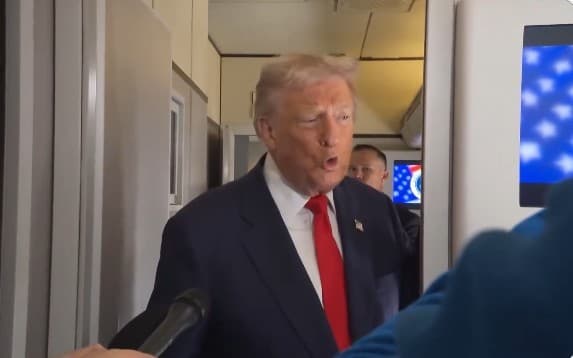 Trump spune că, deocamdată, nu va furniza Ucrainei rachete Tomahawk