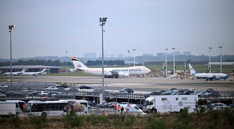 Aeroporturile Zaventem şi Charleroi de la Bruxelles şi aeroportul de la Liège, paralizate în urma semnalării unor drone