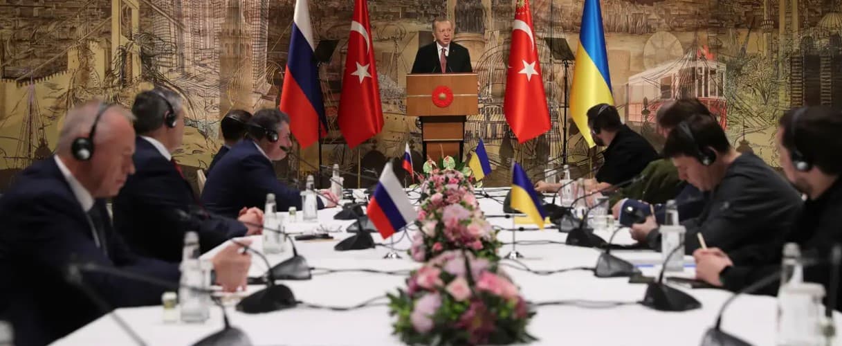 Rusia se declară pregătită să reia negocierile de pace cu Ucraina la Istanbul