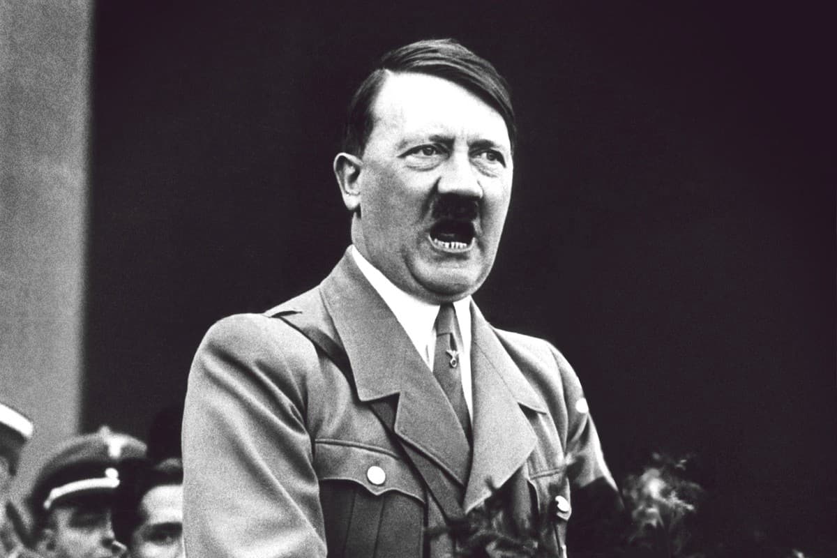 Documentar: Hitler suferea de o tulburare de dezvoltare a organelor sale sexuale