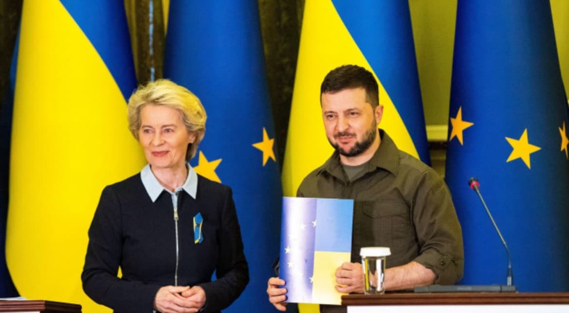 В следующем году Украине потребуется 70 миллиардов евро. Есть три варианта этого, говорит Брюссель