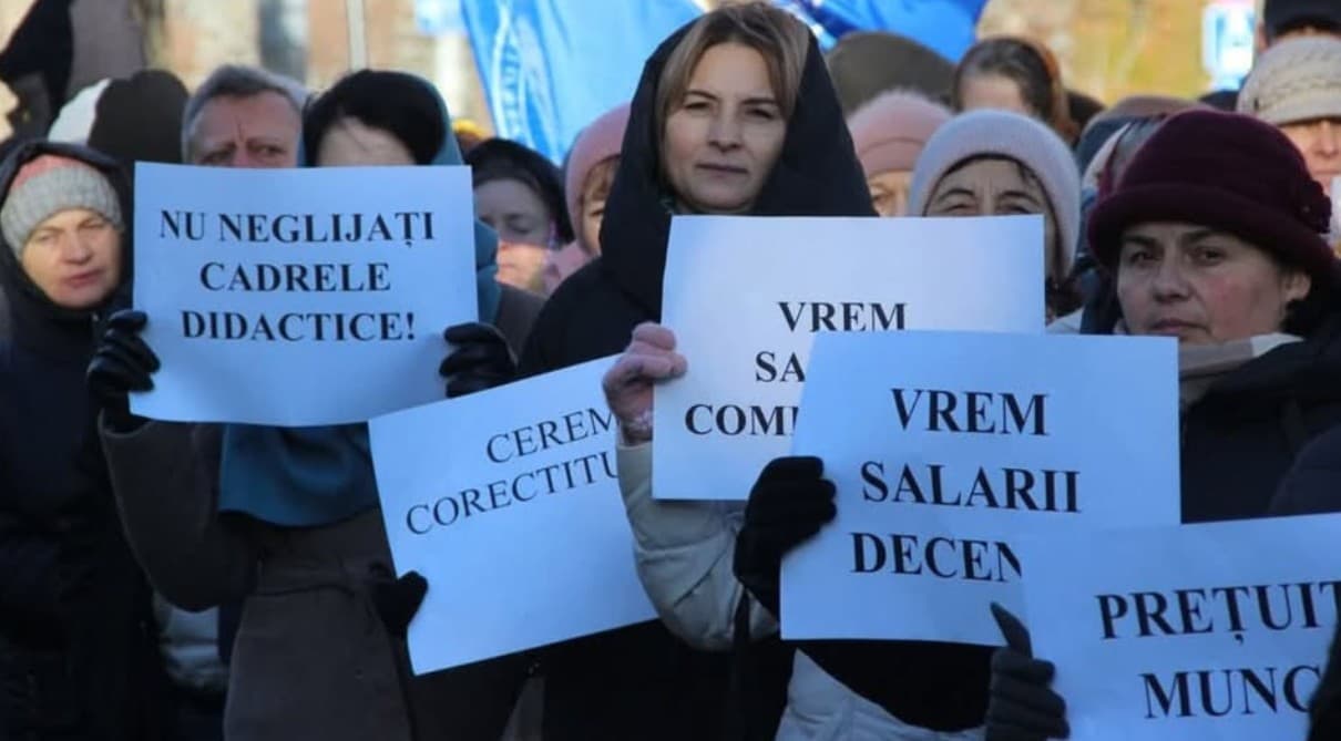 Sindicatele educației cer majorări: 41% dintre angajați sunt plătiți sub pragul sărăciei