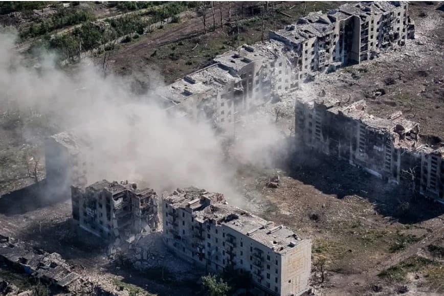 Casa Albă speră într-un acord de pace în Ucraina „săptămâna aceasta” / Kievul a primit „semnale” despre propunerile elaborate de SUA și Rusia / Ucraina și europenii nu au fost consultați