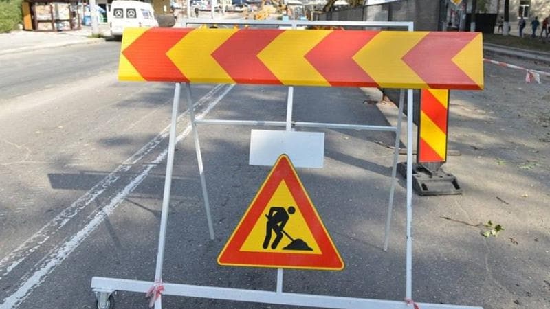 Trafic suspendat pe strada București din capitală. Mai multe rute de troleibuz vor suferi modificări
