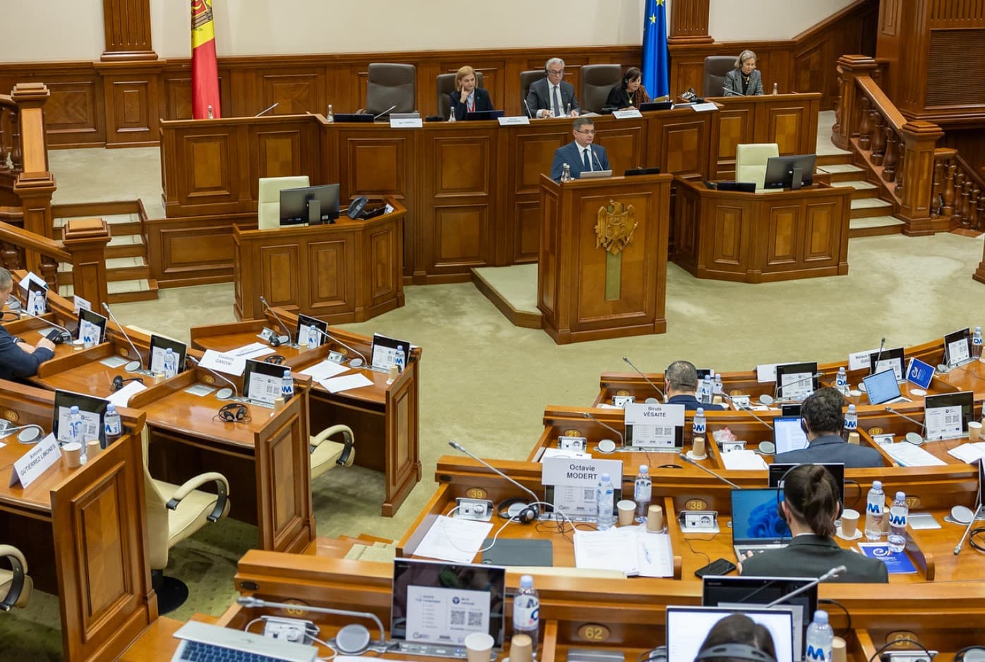 Parlamentul promite soluții durabile pentru ca fiecare femeie din R. Moldova să fie în siguranță
