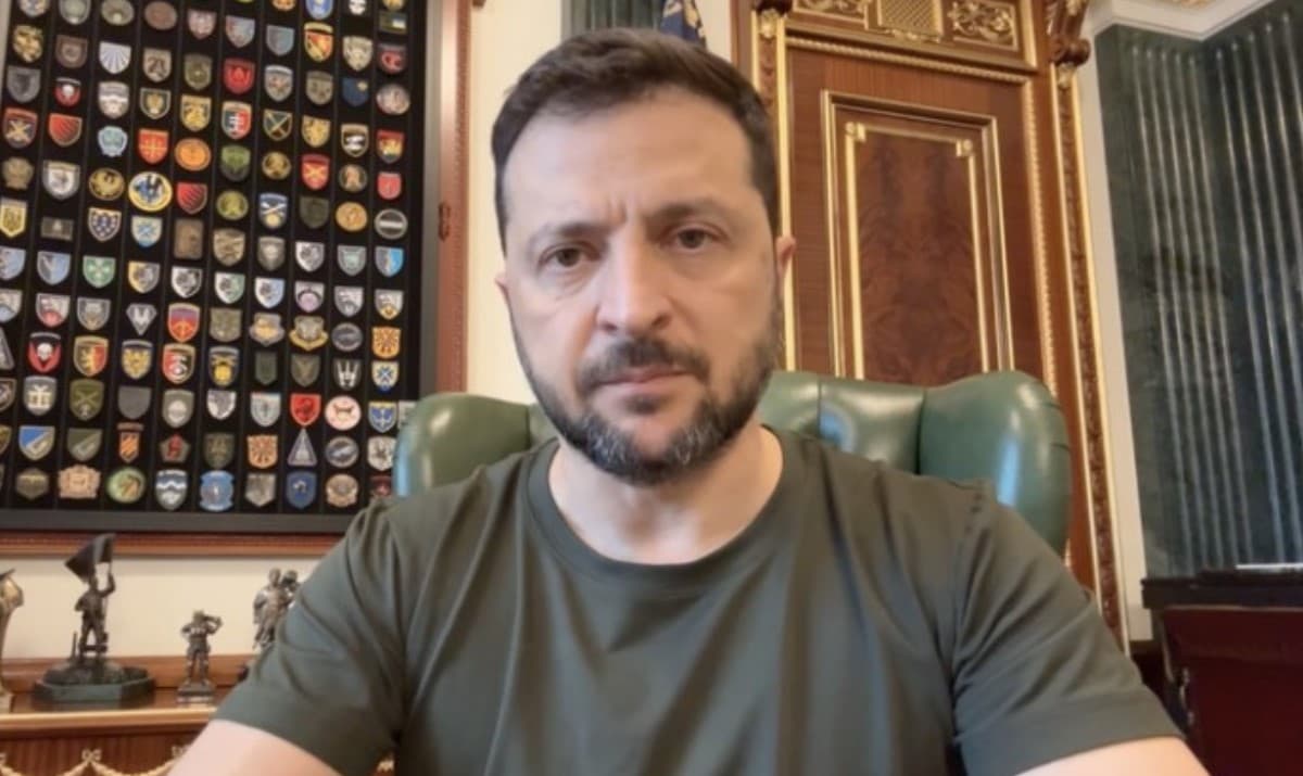 În plin scandal de corupţie, Zelenski ordonă un audit în sectorul Apărării. Sub anchetă: aprovizionarea cu obuze, haine, uniforme