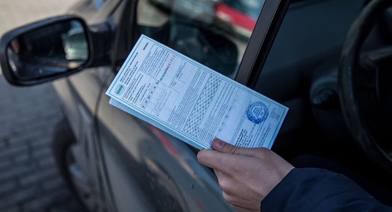 Atenție, șoferi: RCA se scumpește de astăzi la mai multe categorii de vehicule