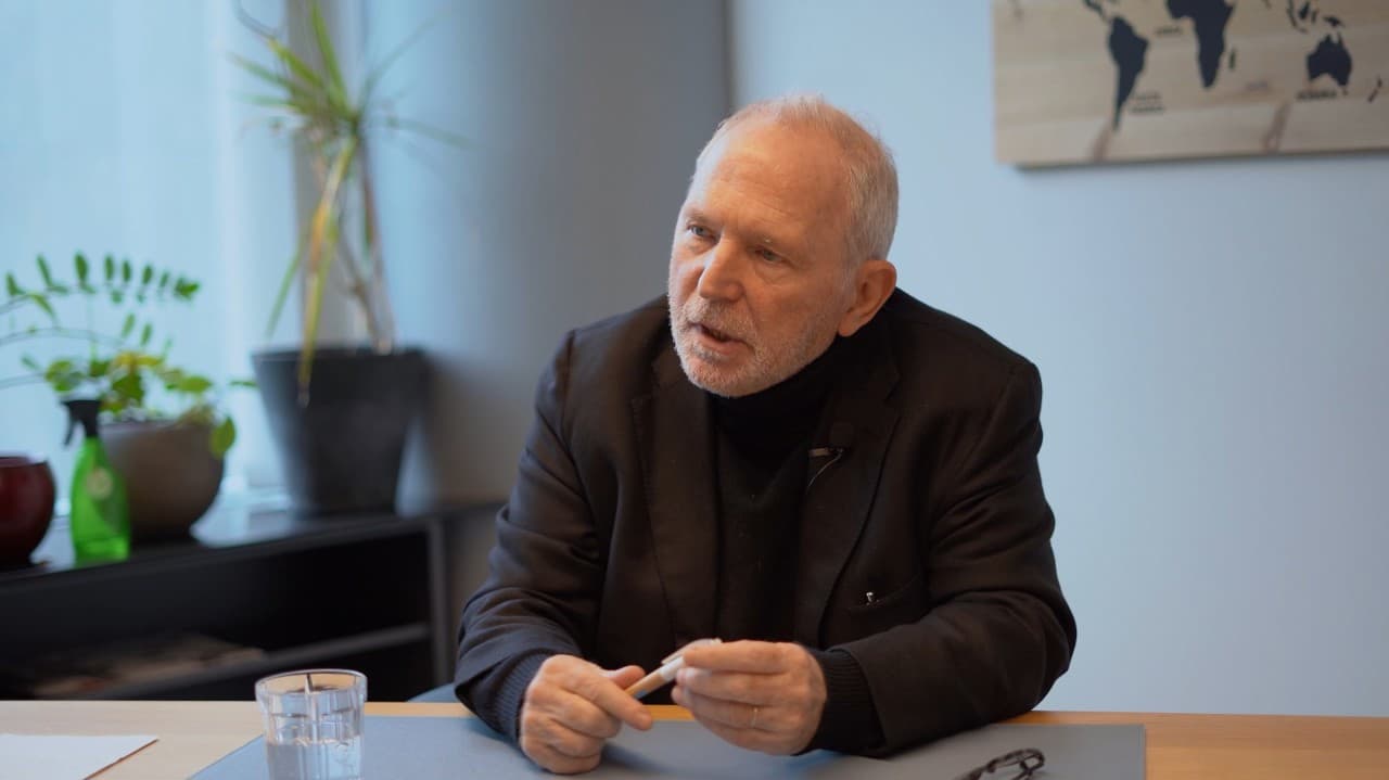 Eurodeputatul Bernard Guetta: Trebuie să începem discuțiile de aderare la UE cu R. Moldova și Ucraina cu negocieri foarte serioase privind apărarea