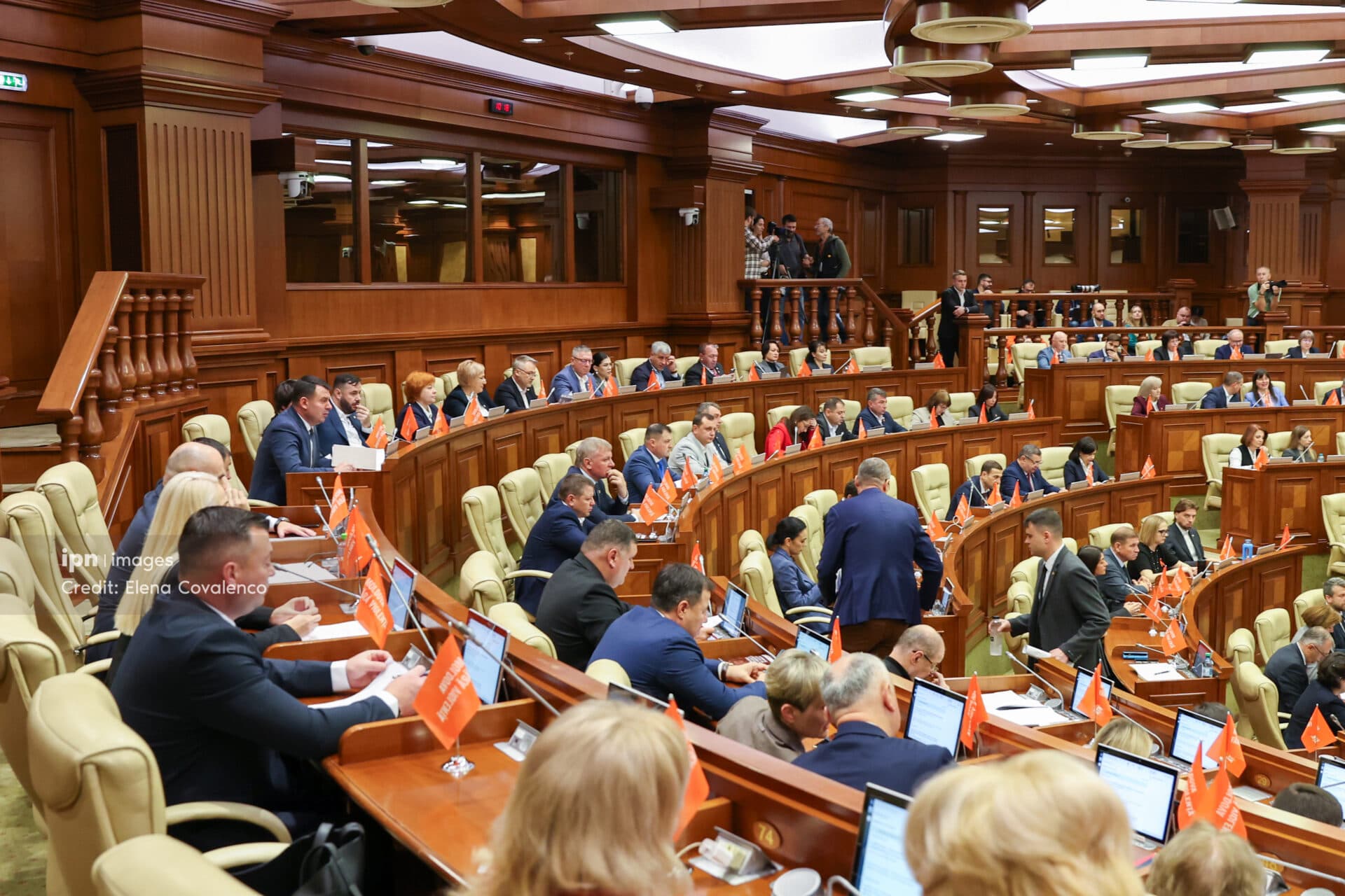 Rectificările la bugetul de stat pentru 2025, votate de Parlament în lectură finală