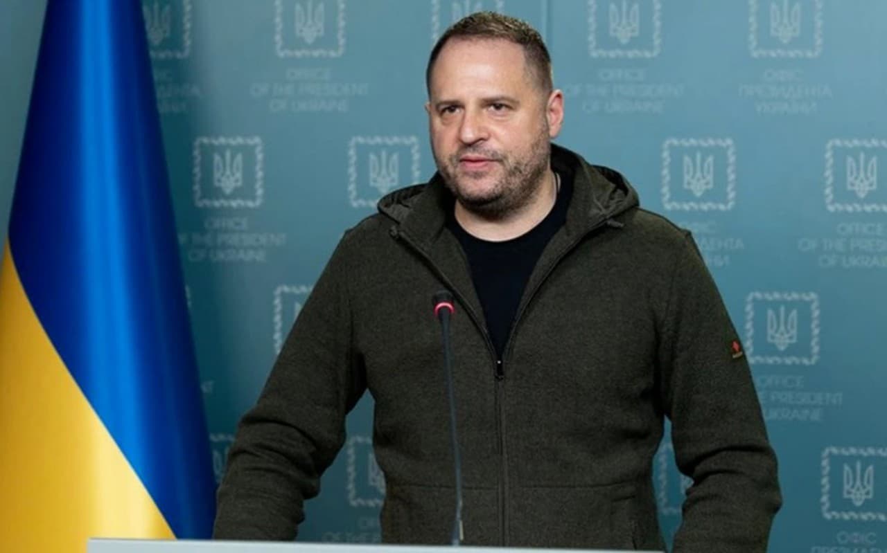 Andrii Iermak confirmă perchezițiile efectuate de agenția anticorupție și își oferă „cooperarea deplină”