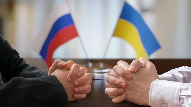Юлиан Кифу // Российская тактика, с которой Запад не справляется: одновременные интегрированные переговоры о мире и войне