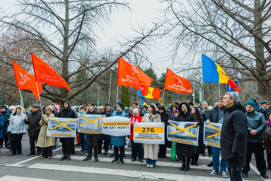 PSRM cere demisia conducerii Ministerului Educației. Reacția ministrului