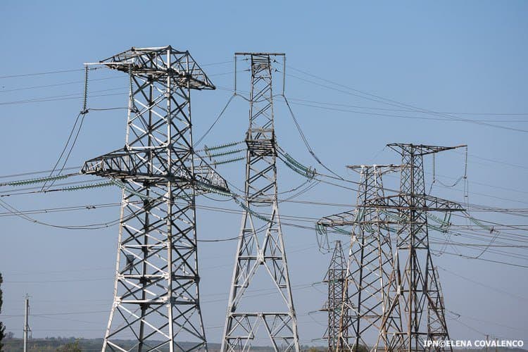 Compania Energocom a achiziționat curent mai mult și mai scump în noiembrie