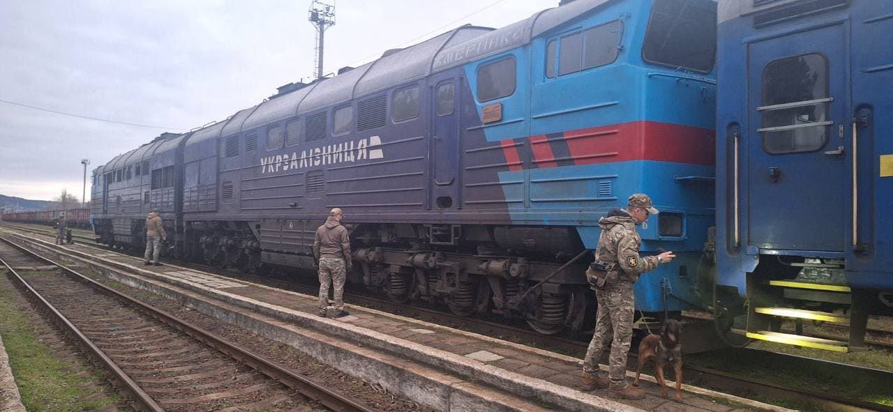 FOTO // Alertă falsă de bombă la trenul București–Kiev. Precizările IGP