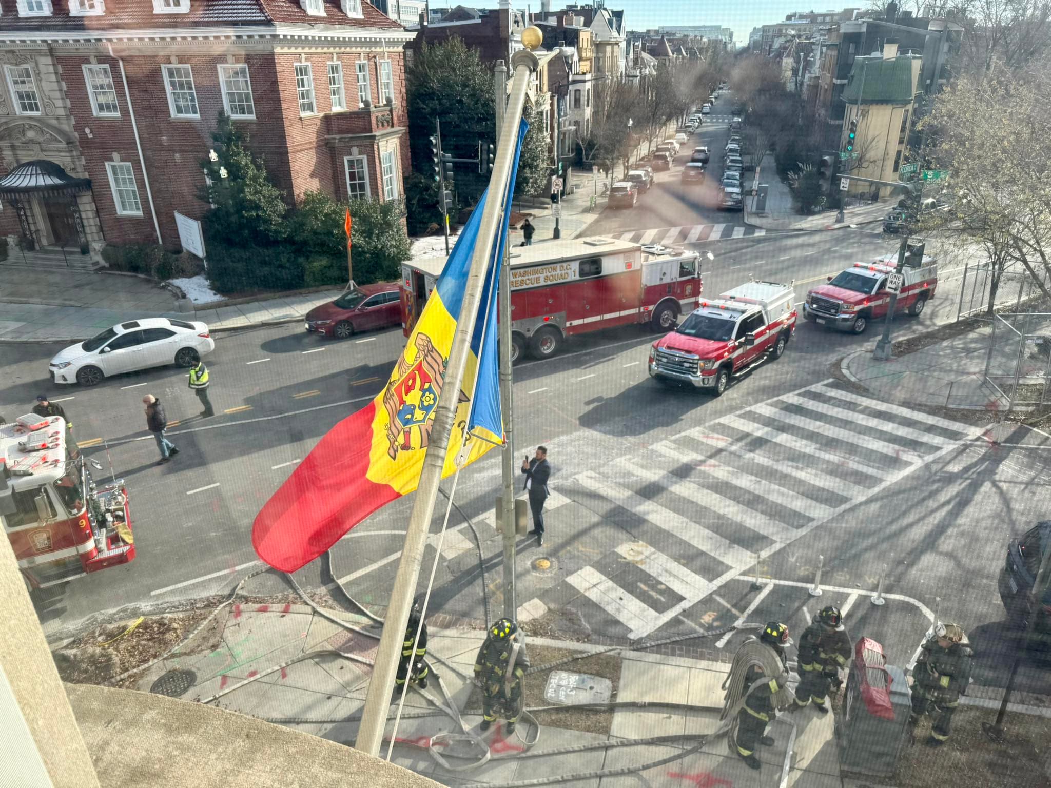 Incendiu la Ambasada R. Moldova în SUA: serviciile consulare, sistate temporar